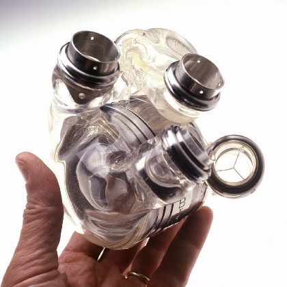 implantable artificial humanoid heart